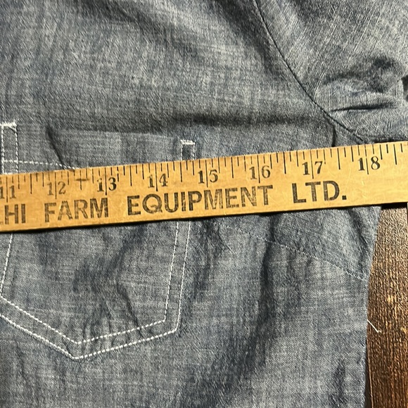 Tailored Gap denim chambray Byron down shirt - Picture 11 of 13